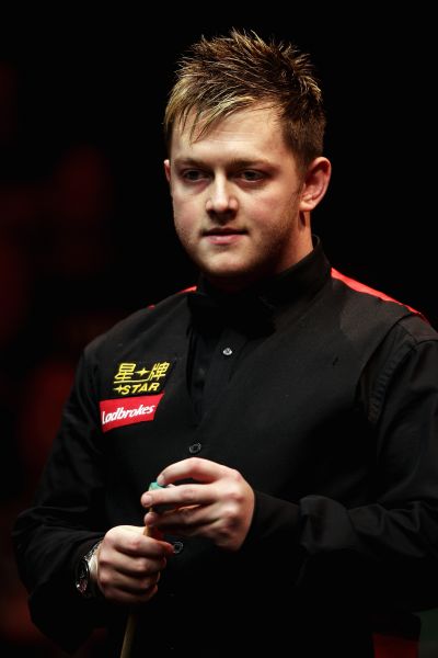 现代足球越 现代足球越