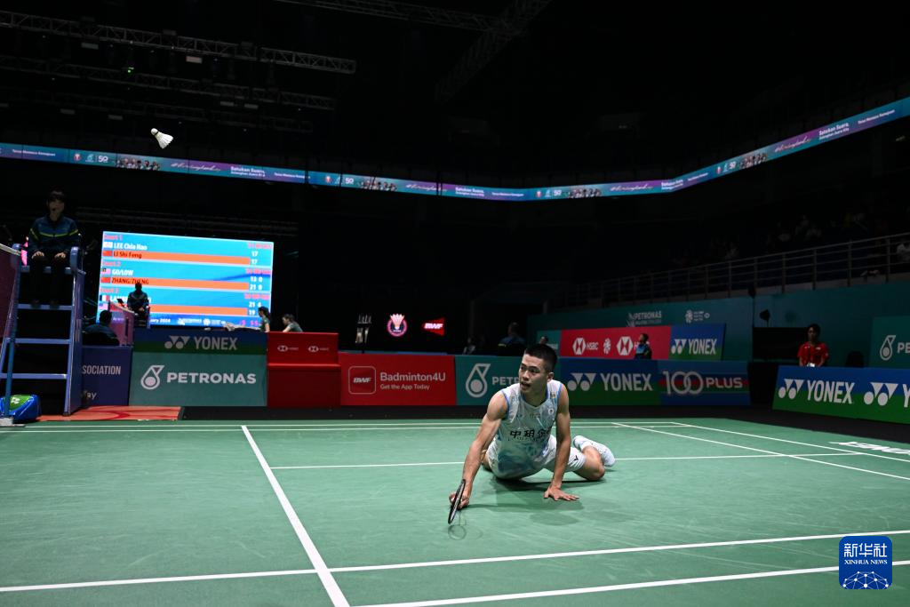 二垒手以右 二垒手以右